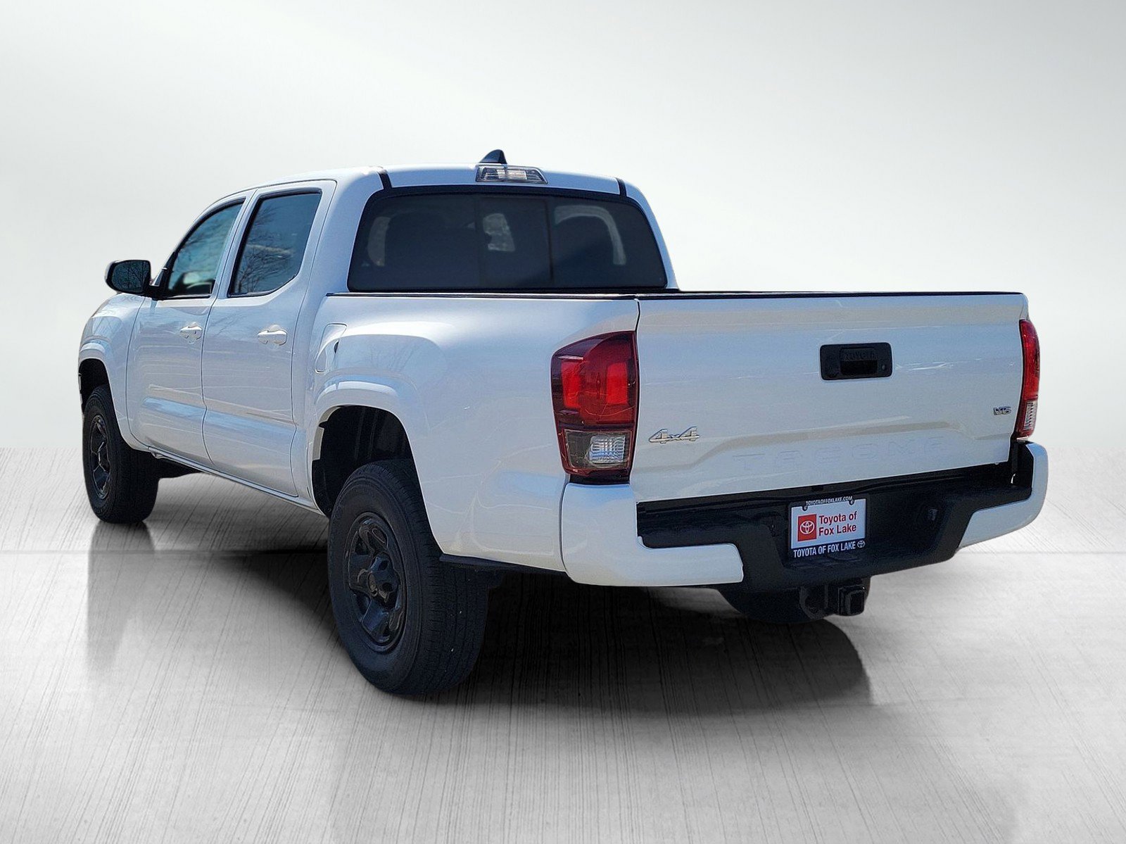 Used 2023 Toyota Tacoma SR AWD/4WD image 3