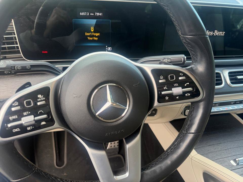 Used 2022 Mercedes-Benz GLS 450 4MATIC image 13
