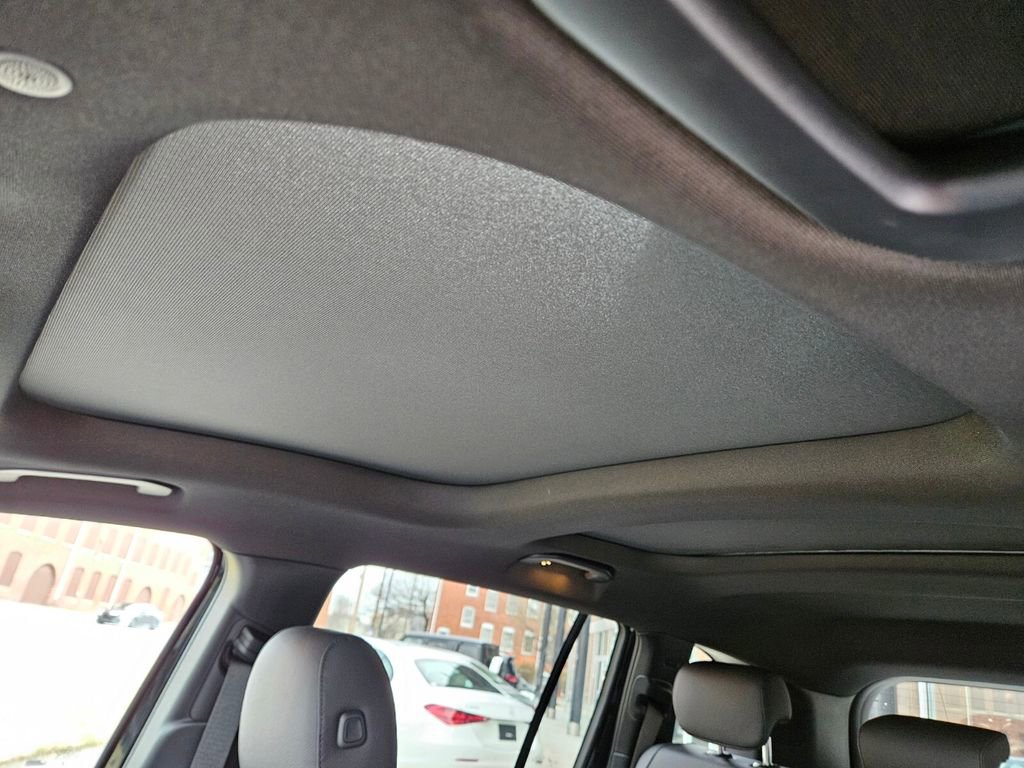 New 2026 Mercedes-Benz GLB 250 4MATIC image 18