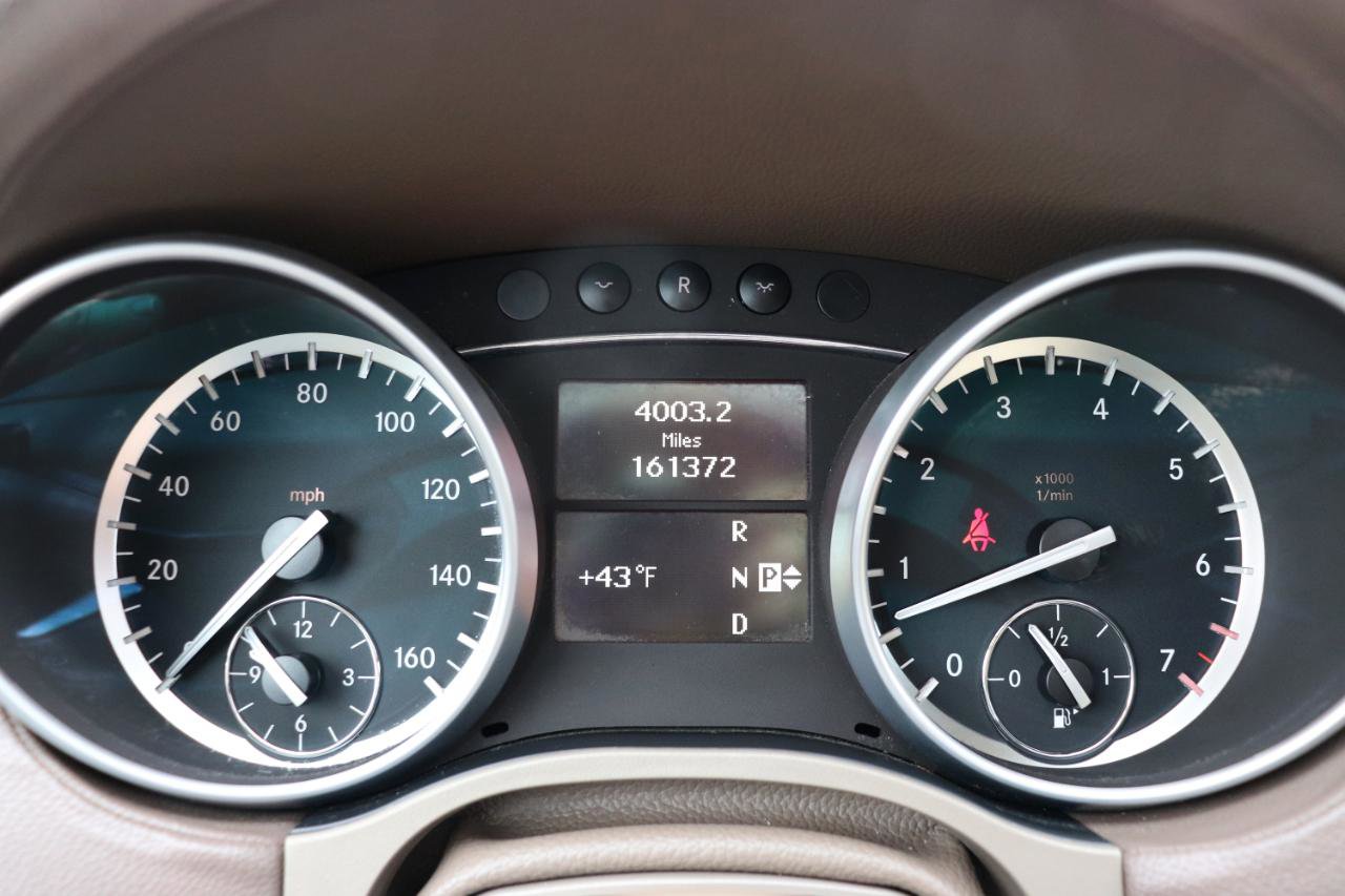 Used 2010 Mercedes-Benz GL 450 4MATIC image 30