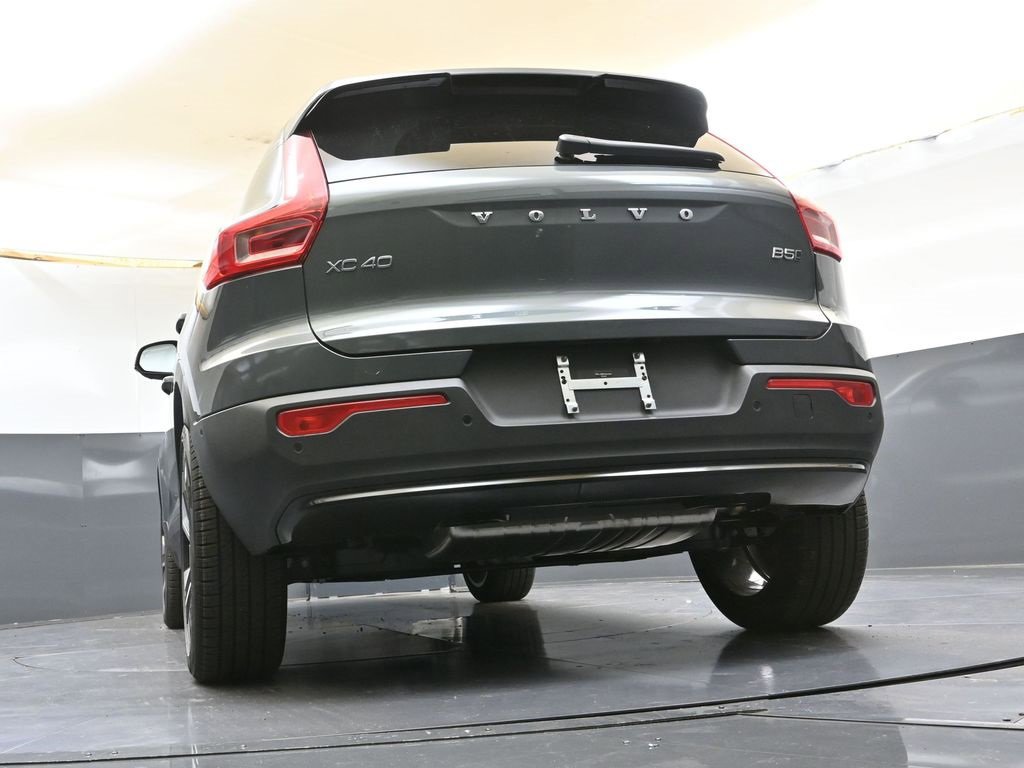 New 2026 Volvo XC40 B5 Ultra w/ Protection Package Premier image 38