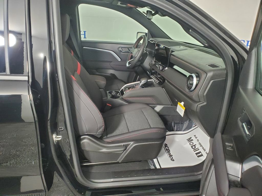 New 2026 Chevrolet Colorado Z71 w/ Technology Package AWD/4WD image 14