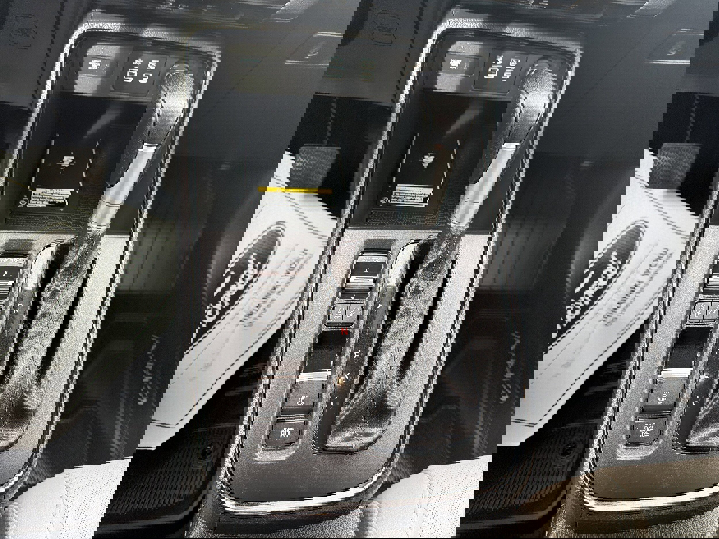 Used 2024 Honda CR-V EX-L image 17