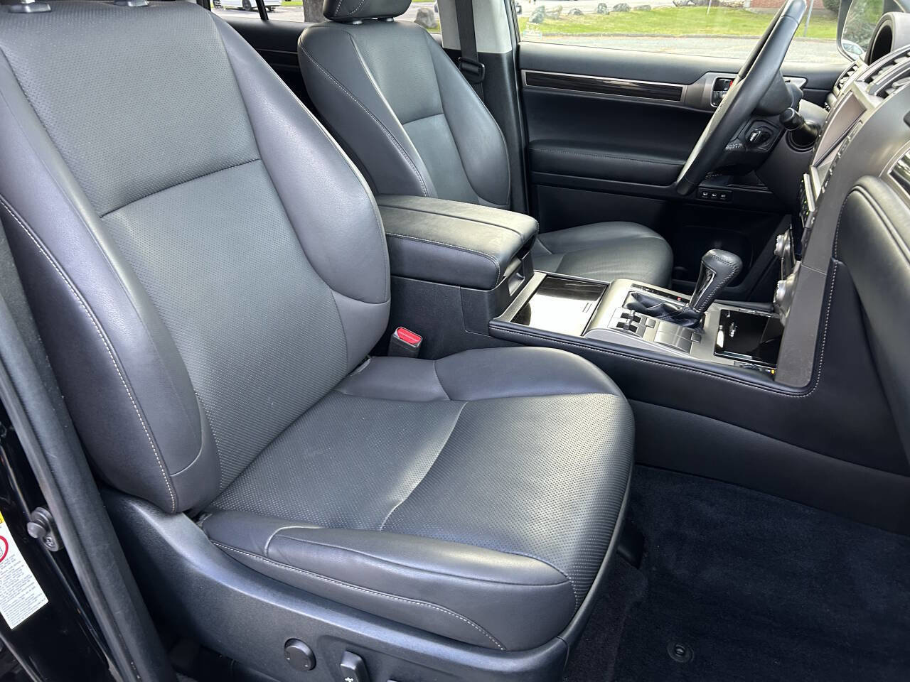 Used 2018 Lexus GX 460 image 38