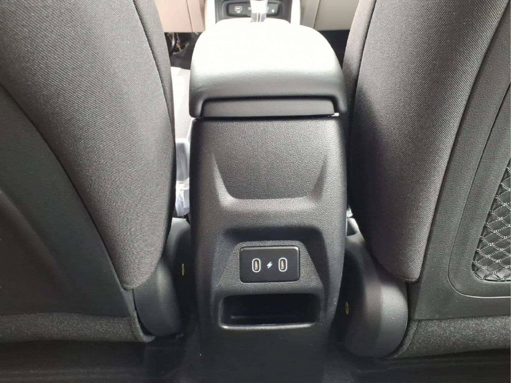 New 2026 Hyundai Venue SEL FWD image 12
