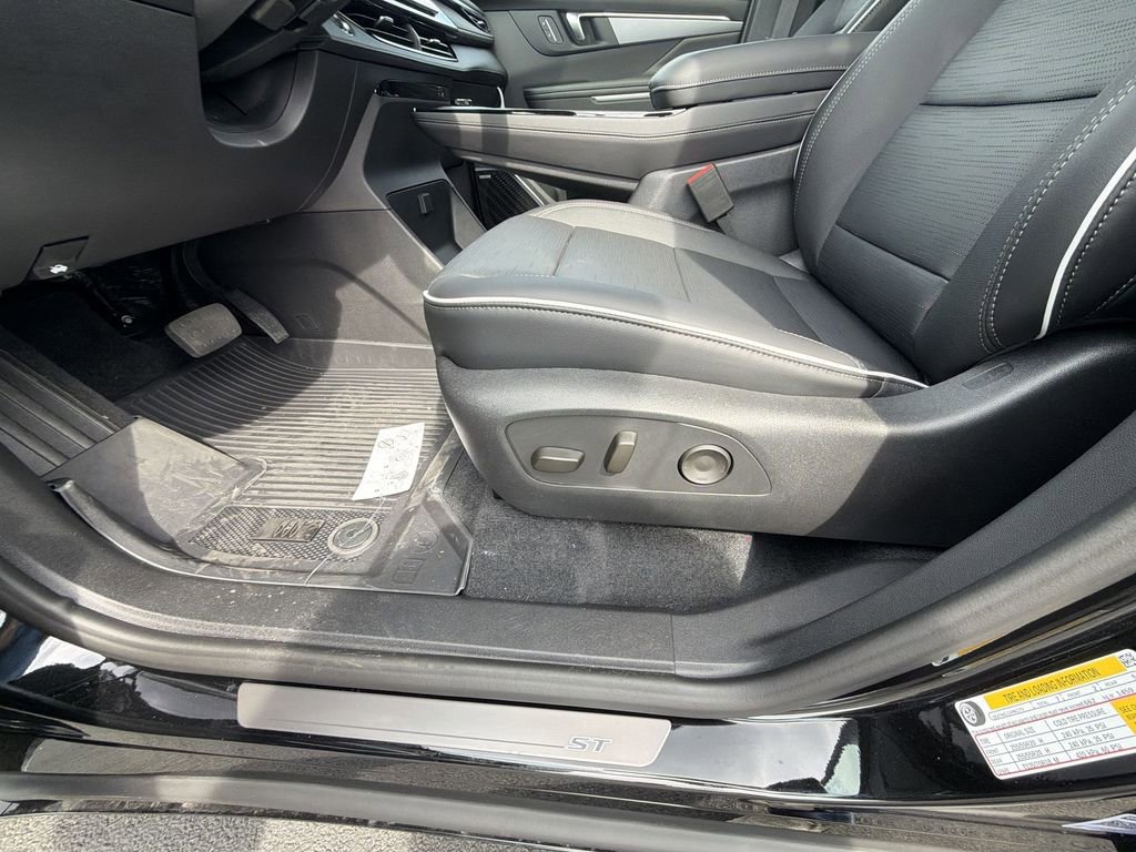 New 2026 Buick Enclave Sport Touring w/ Super Cruise Package FWD image 18