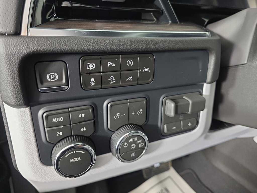 New 2026 Chevrolet Tahoe Premier w/ Sun And Tow Package image 15