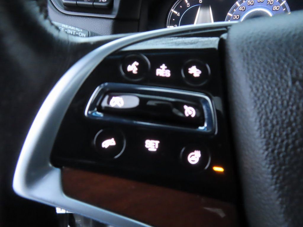 Used 2019 Cadillac Escalade Premium Luxury image 30