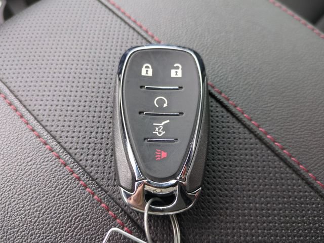 Used 2023 Chevrolet Traverse RS FWD image 36