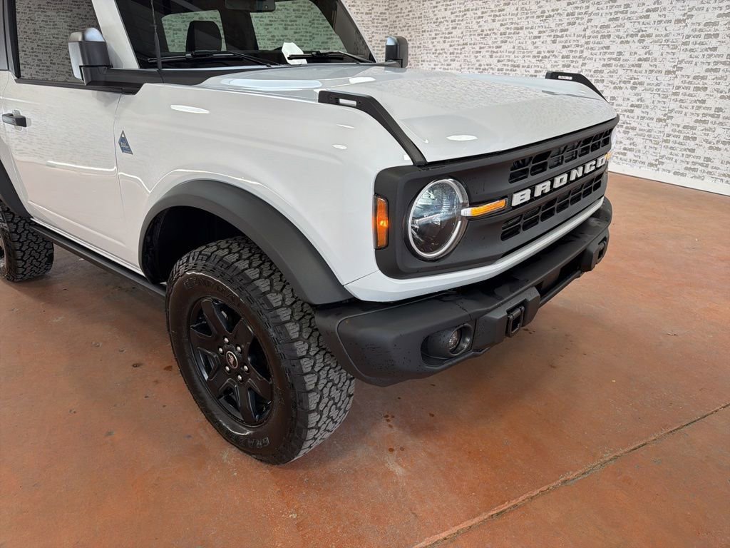Used 2024 Ford Bronco Black Diamond image 9