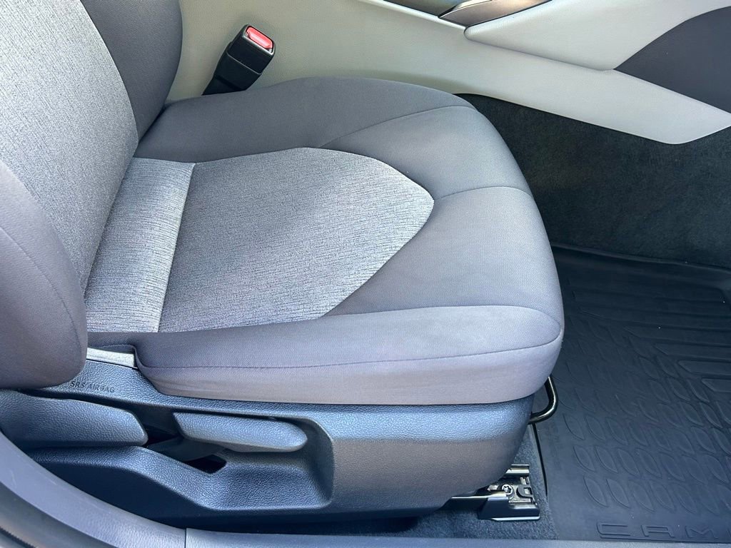 Used 2023 Toyota Camry LE image 33