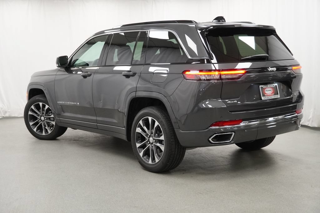 Certified 2025 Jeep Grand Cherokee Overland w/ Trailer Tow Package AWD/4WD image 14