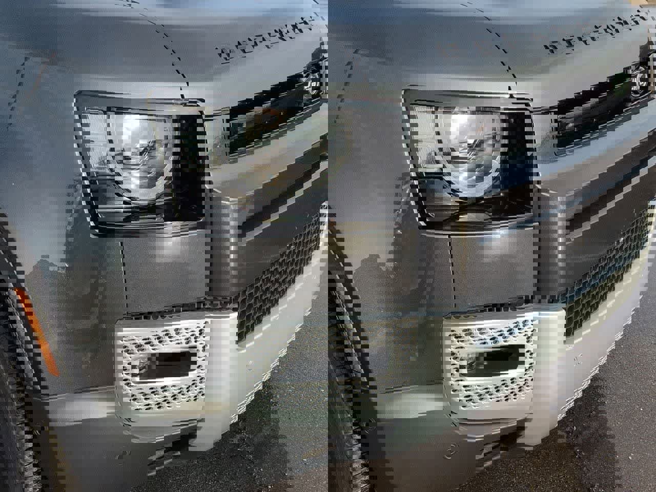 Used 2024 Land Rover Defender 130 S image 10