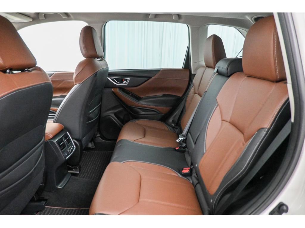 Used 2023 Subaru Forester Touring image 26