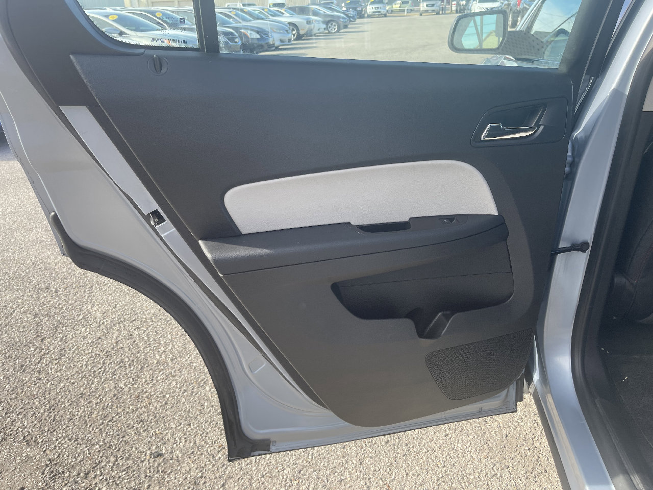 Used 2015 Chevrolet Equinox LS image 13