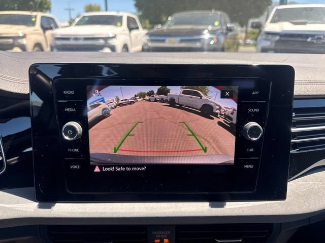 Used 2025 Volkswagen Jetta SE FWD image 25