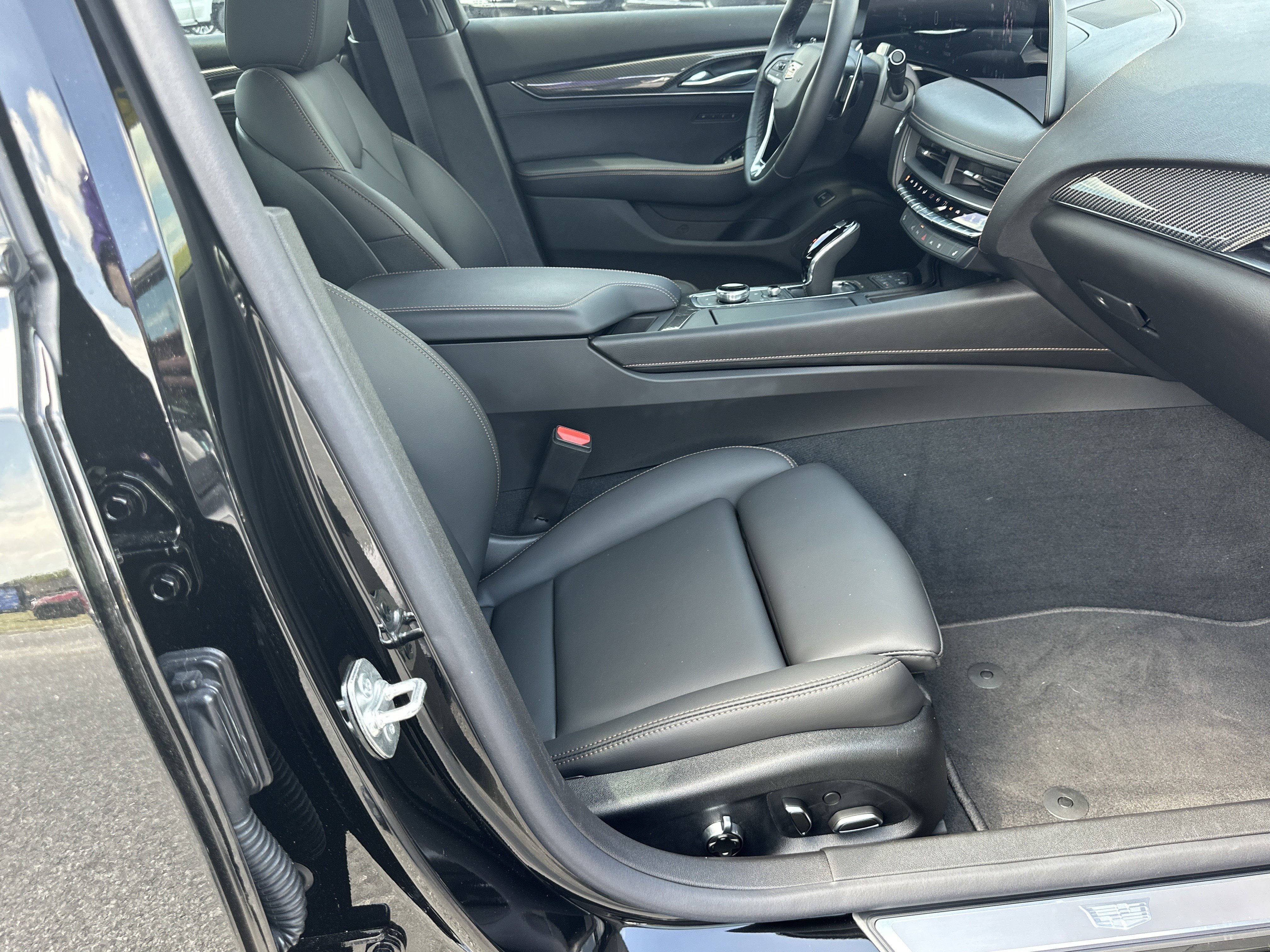 Certified 2025 Cadillac CT5 Sport RWD image 14