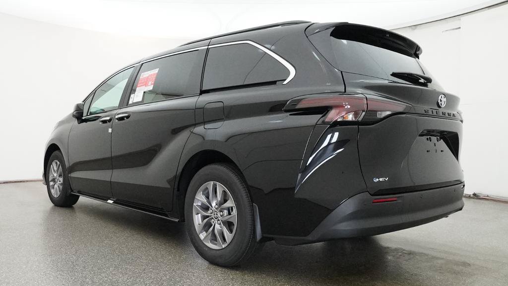 New 2026 Toyota Sienna XLE FWD image 24