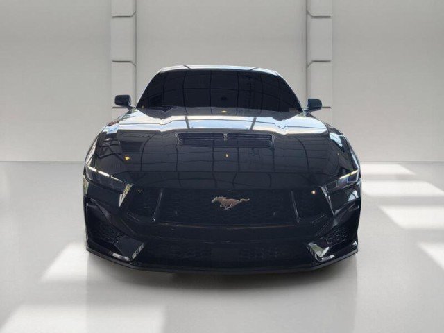 Used 2025 Ford Mustang GT RWD image 2
