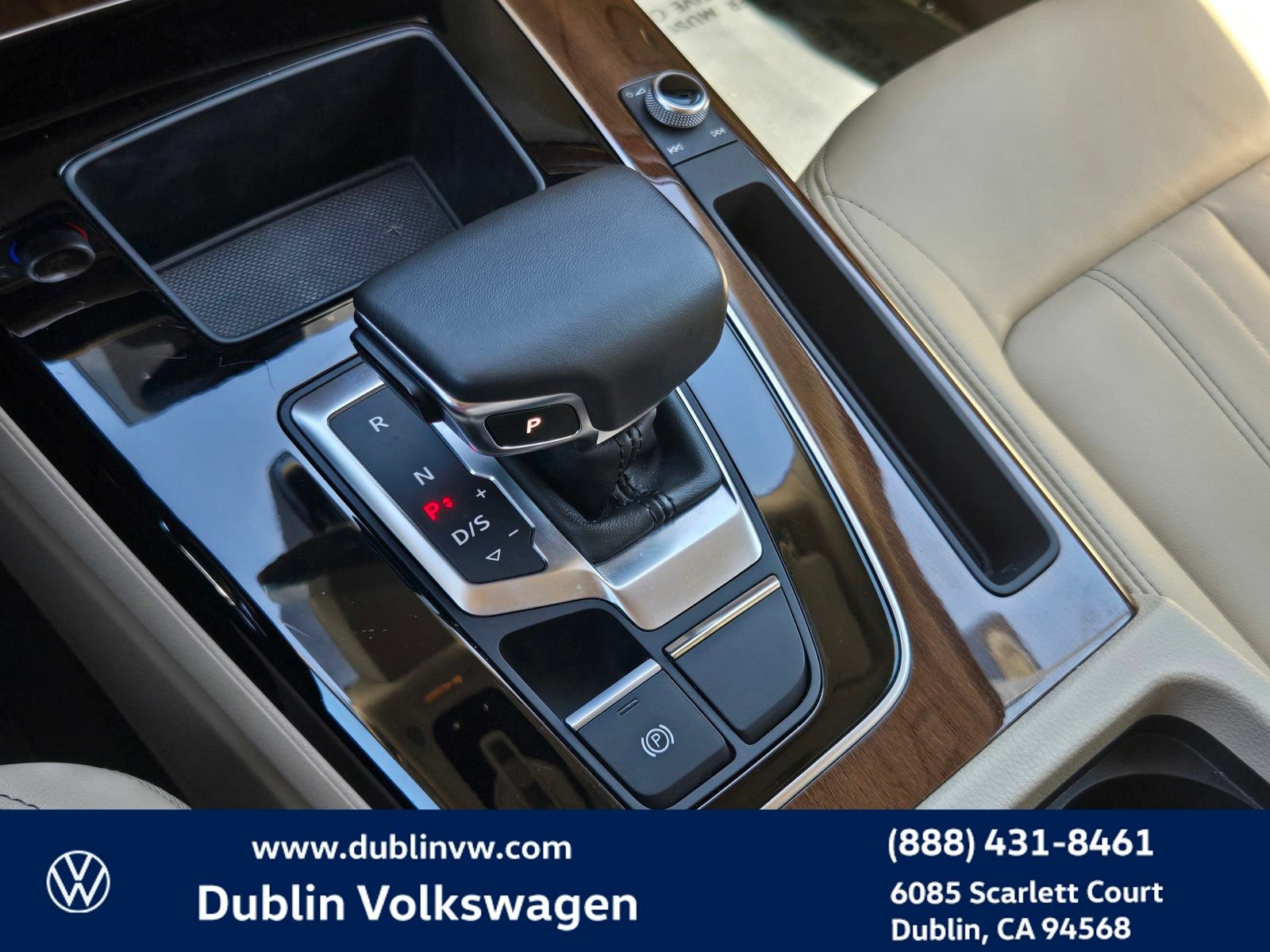 Used 2023 Audi Q5 2.0T Premium w/ Convenience Package AWD/4WD image 18