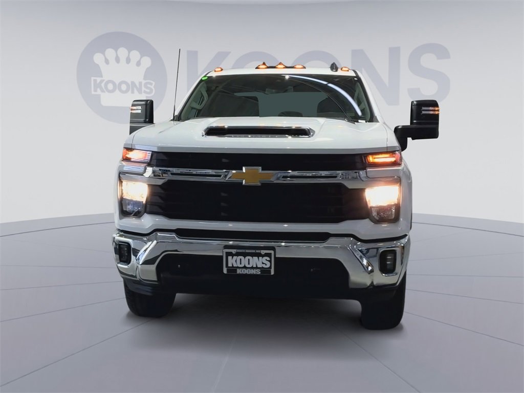 Used 2024 Chevrolet Silverado 2500 LT image 4