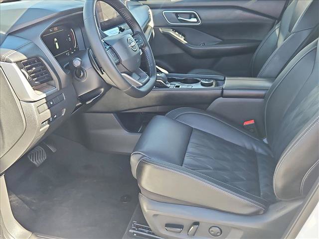 New 2026 Nissan Rogue Platinum AWD/4WD image 4