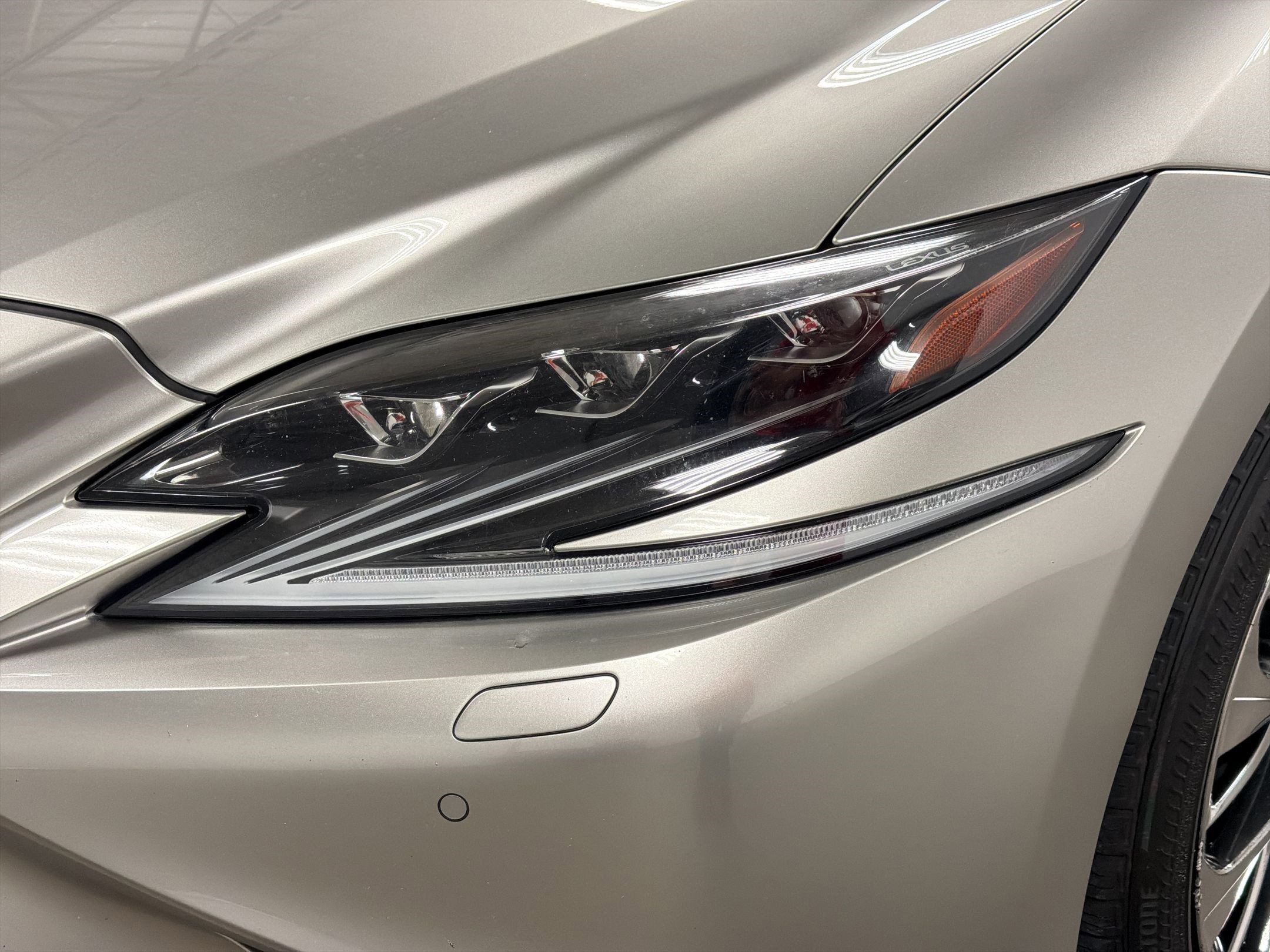 Used 2019 Lexus LS 500 w/ Interior Upgrade Package image 11