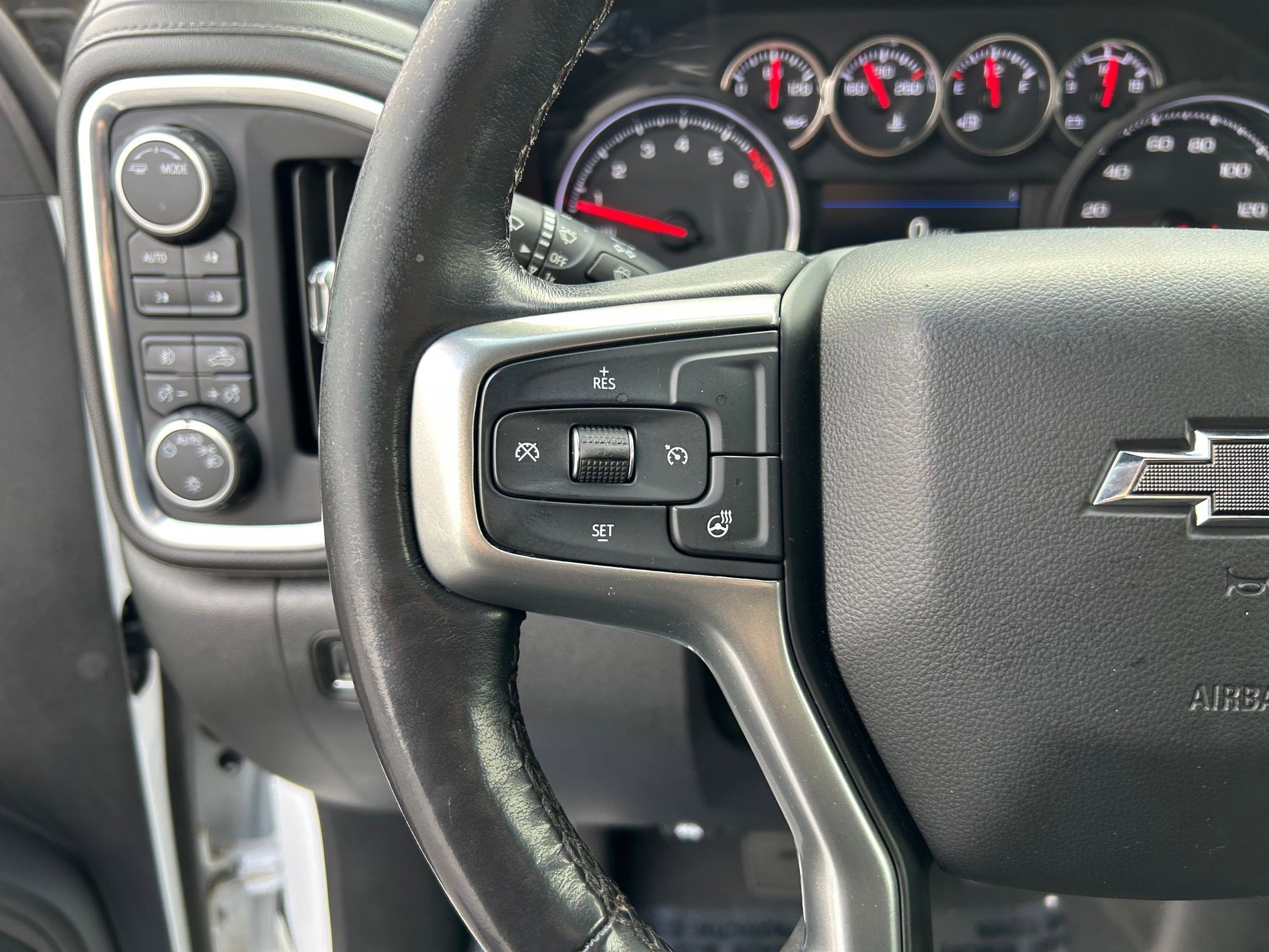 Used 2022 Chevrolet Silverado 1500 RST image 14