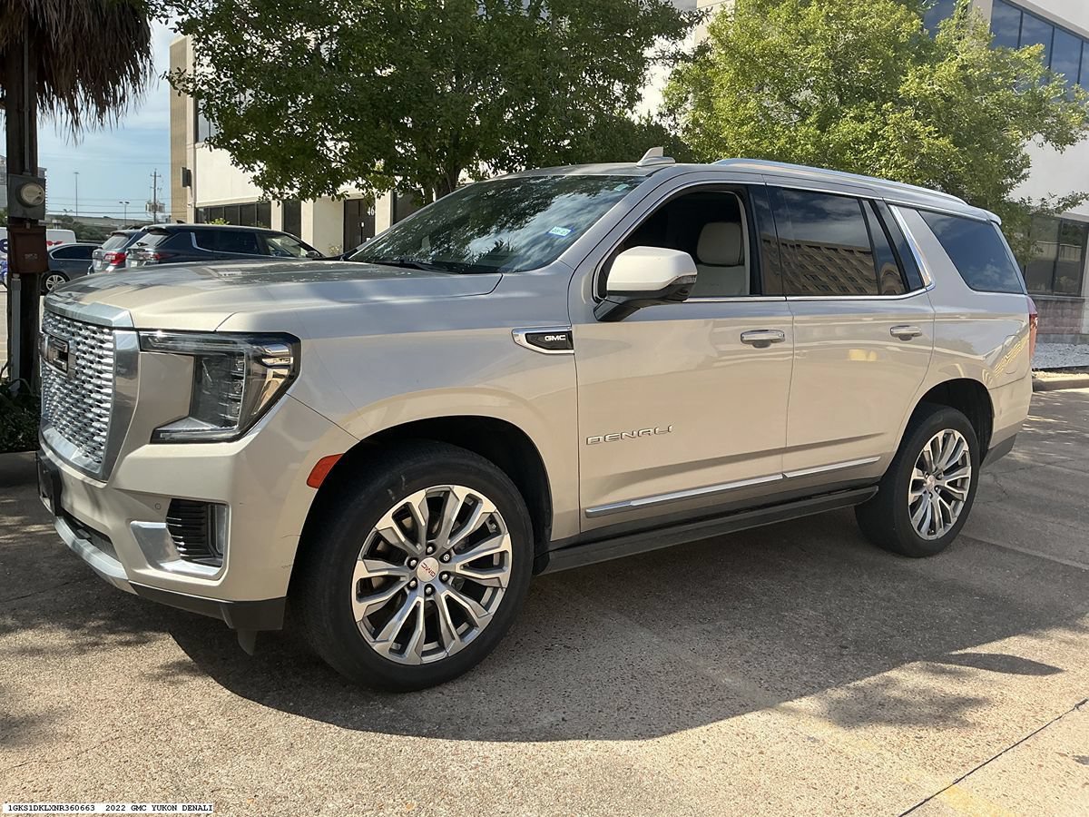 Used 2022 GMC Yukon Denali RWD image 4