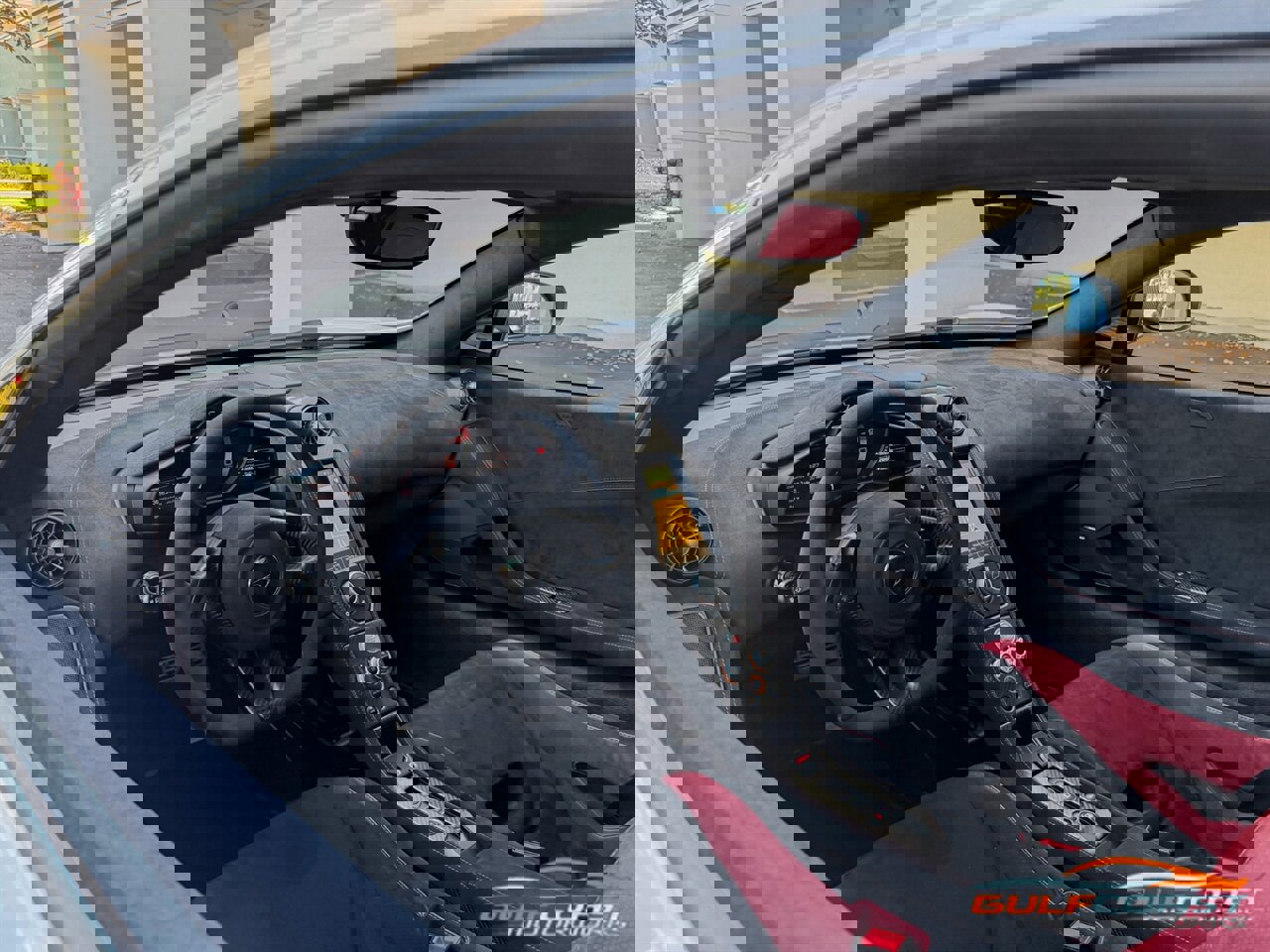 Used 2016 McLaren 675LT image 2