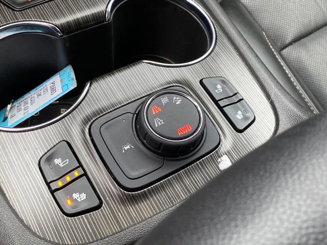 Certified 2023 GMC Acadia SLT AWD/4WD image 14