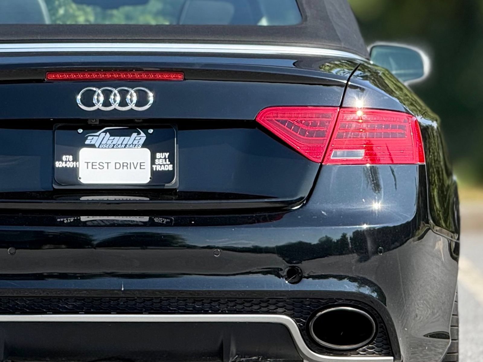 Used 2013 Audi RS 5 Cabriolet w/ Audi MMI Navigation Plus Pkg AWD/4WD image 17
