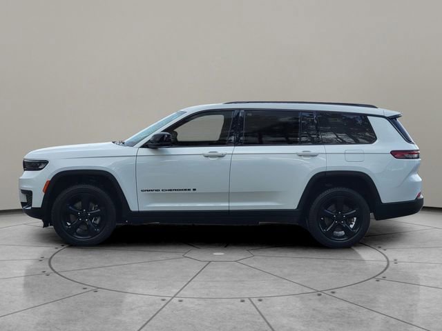 Certified 2023 Jeep Grand Cherokee L Laredo image 9
