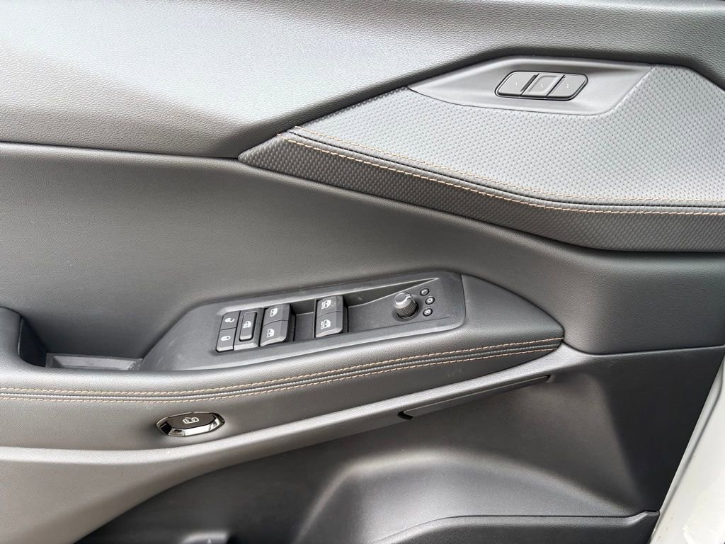 New 2026 Jeep Cherokee Overland w/ Trailer Tow Group image 18