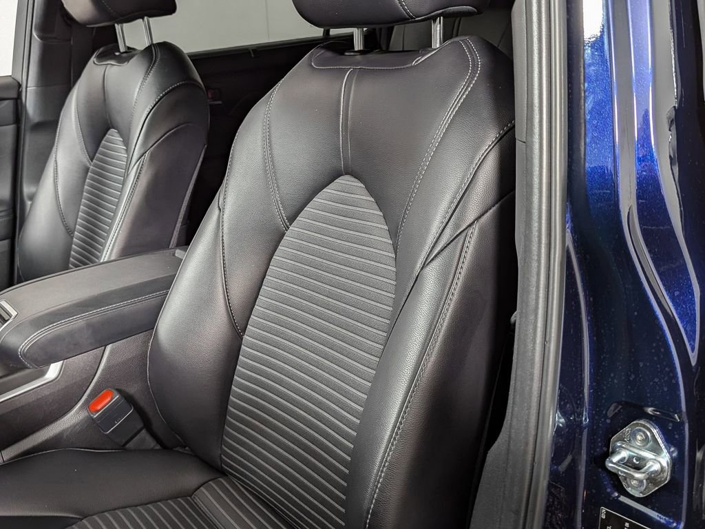 Used 2024 Toyota Highlander XSE image 19