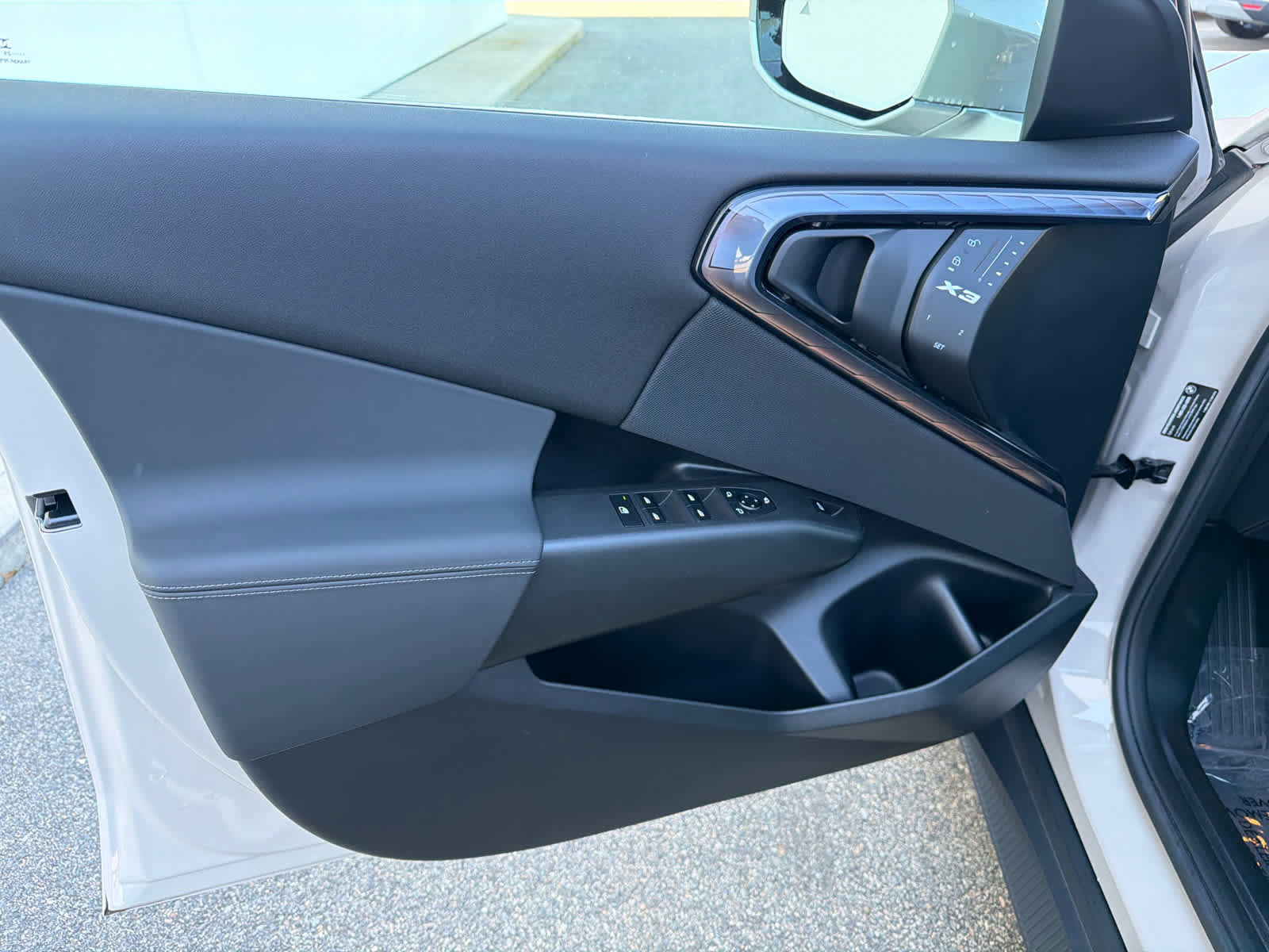 Used 2025 BMW X3 xDrive30i w/ Premium Package image 10