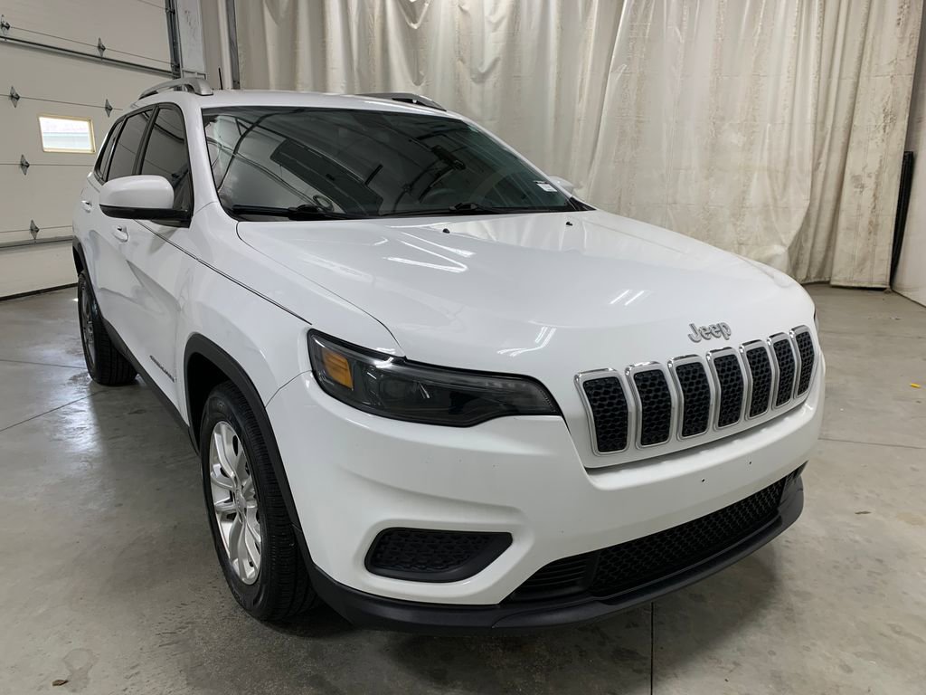 Used 2020 Jeep Cherokee Latitude FWD image 11