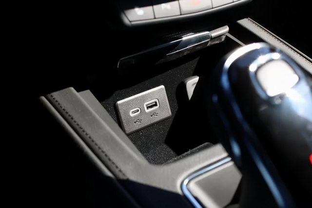 New 2025 Cadillac XT4 Premium Luxury w/ Cold Weather Package image 21