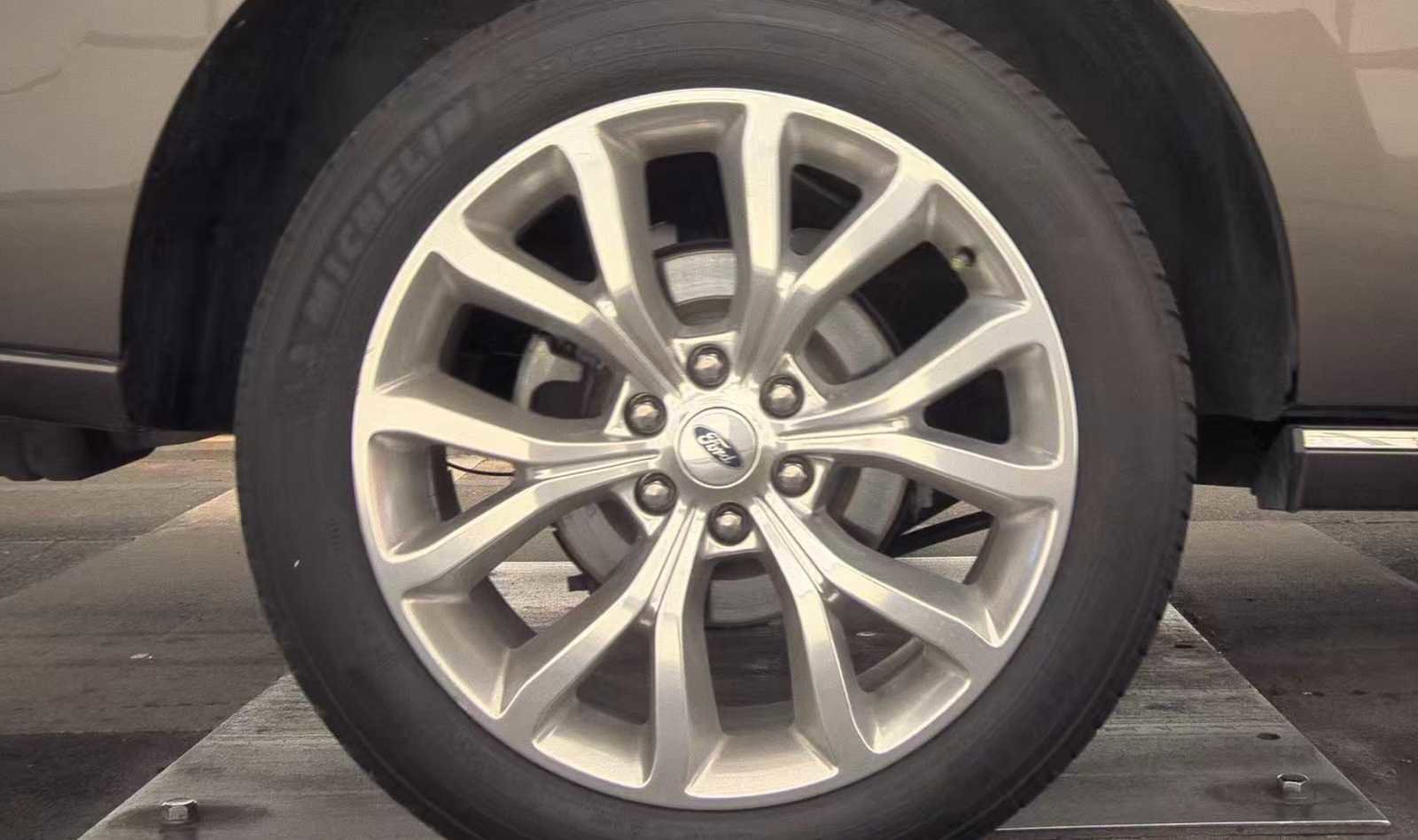 Used 2018 Ford Expedition Platinum image 10