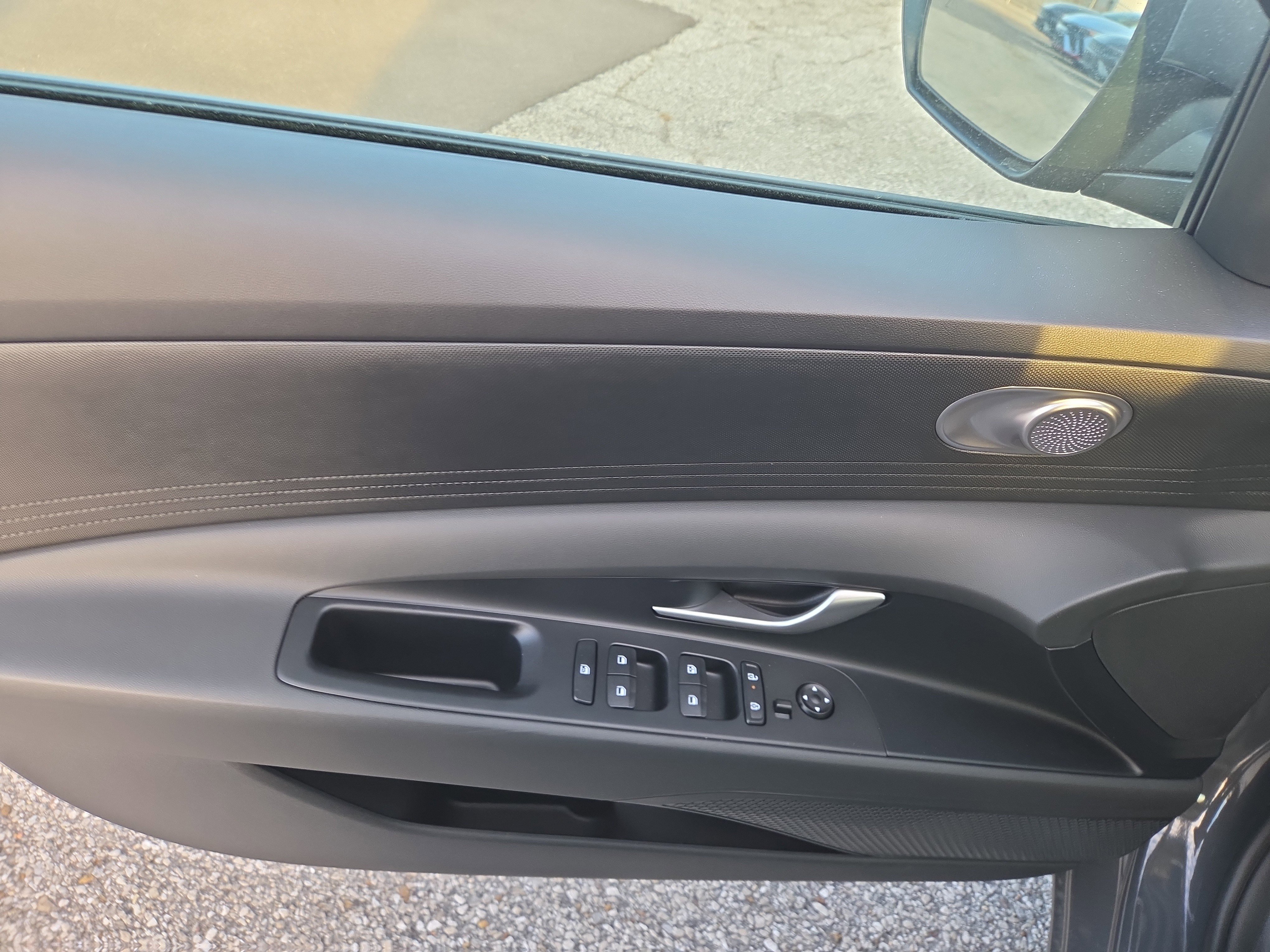 New 2026 Hyundai Elantra Hybrid FWD image 5