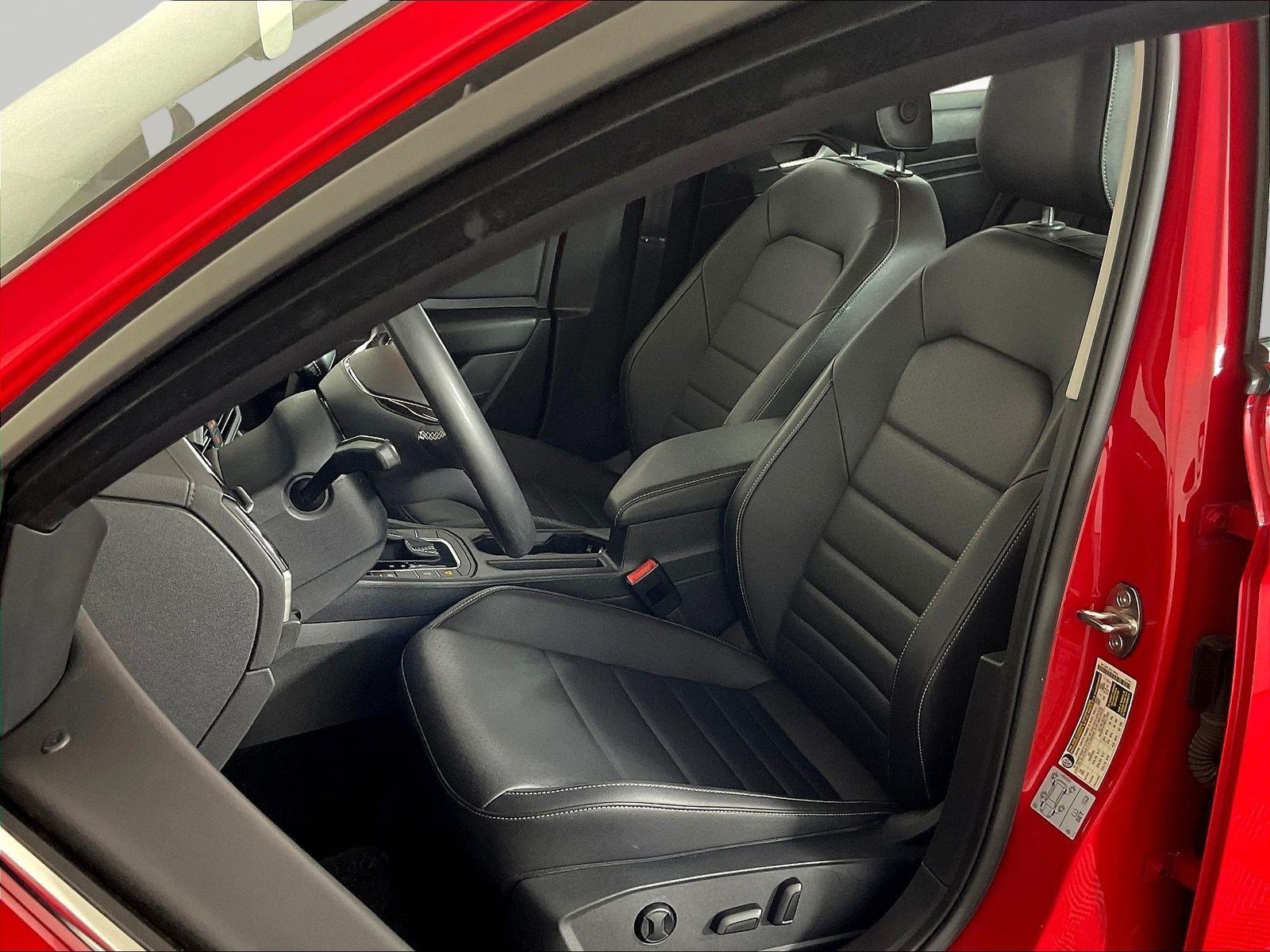 Used 2021 Volkswagen Jetta SEL FWD image 21