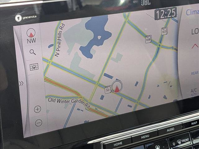 Used 2020 Toyota Highlander Platinum FWD image 13