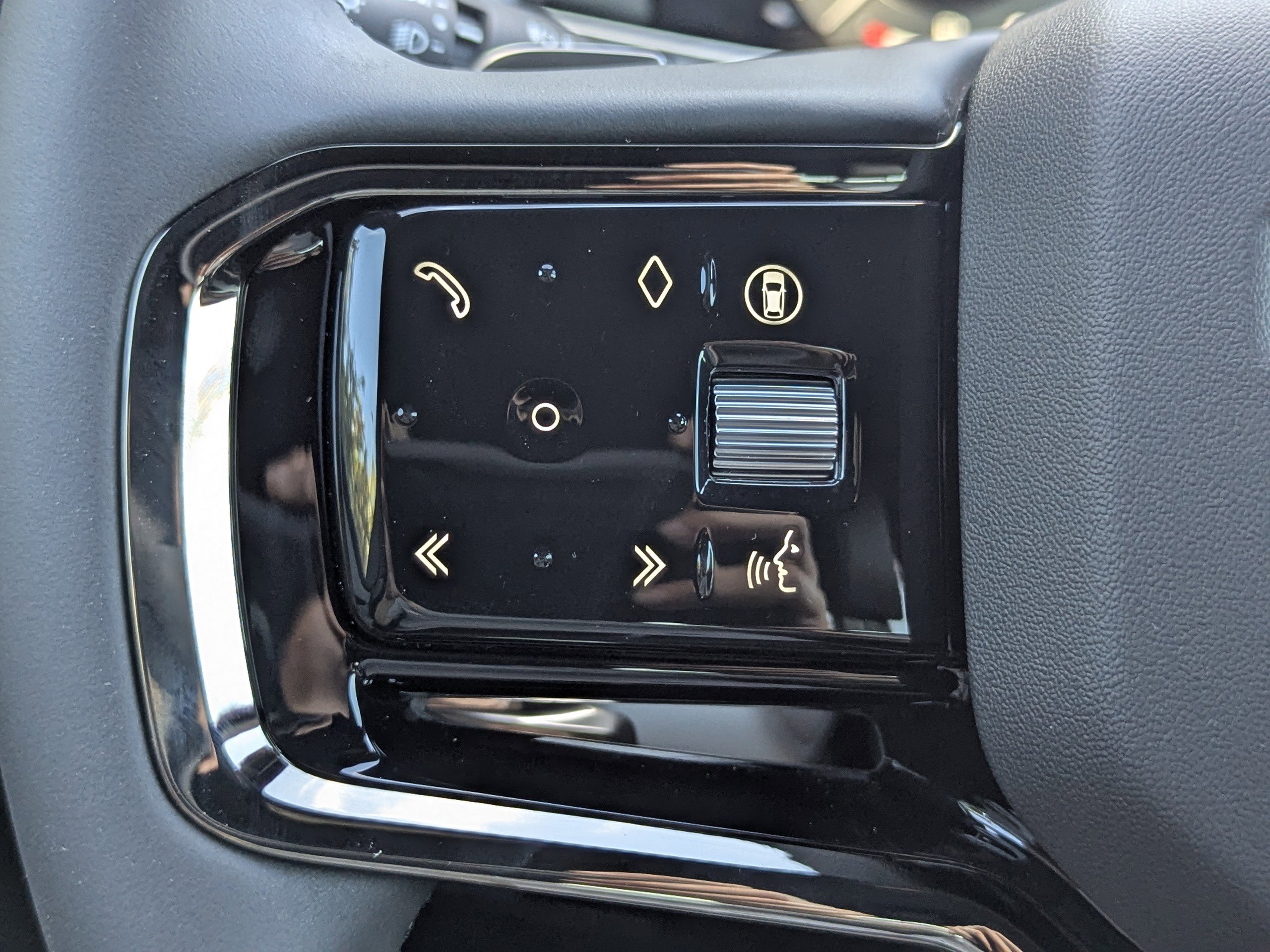 New 2026 Land Rover Range Rover Evoque Dynamic SE image 31