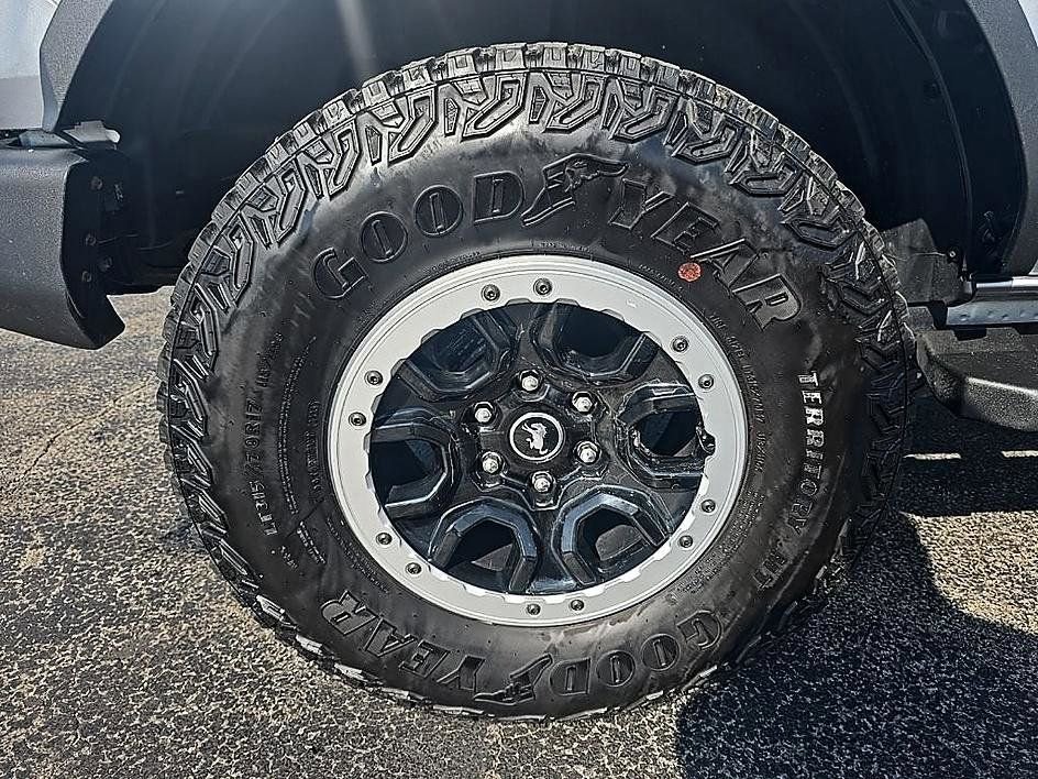 Used 2023 Ford Bronco Outer Banks w/ Sasquatch Package AWD/4WD image 46