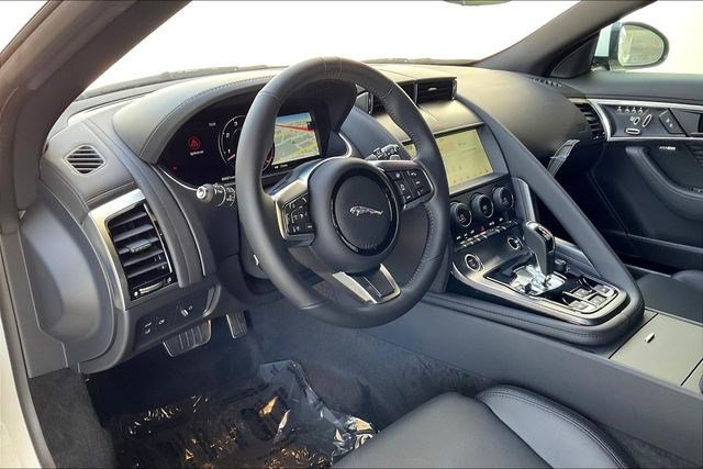 New 2024 Jaguar F-TYPE R-Dynamic image 7