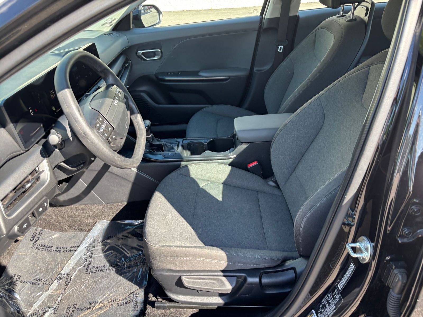 Used 2025 Kia K4 FWD image 27