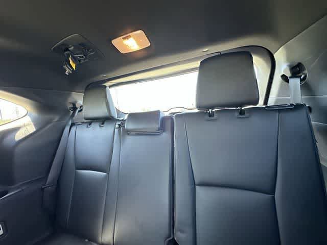 Used 2022 Toyota Highlander XSE image 18