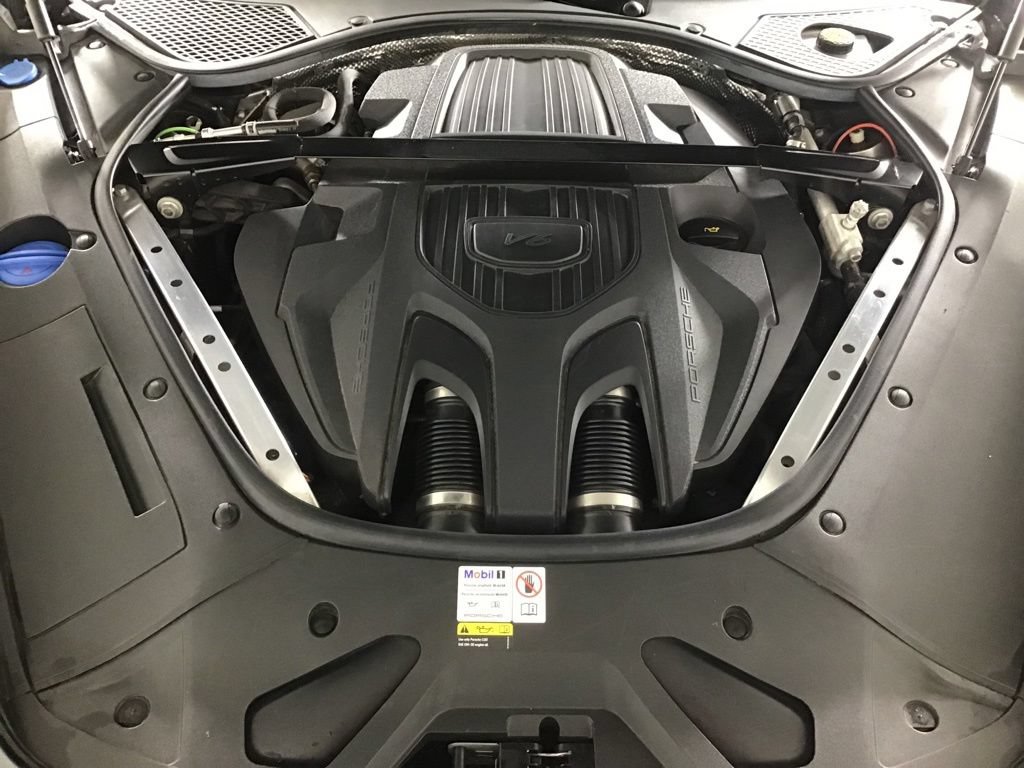 Certified 2023 Porsche Panamera 4 AWD/4WD image 17