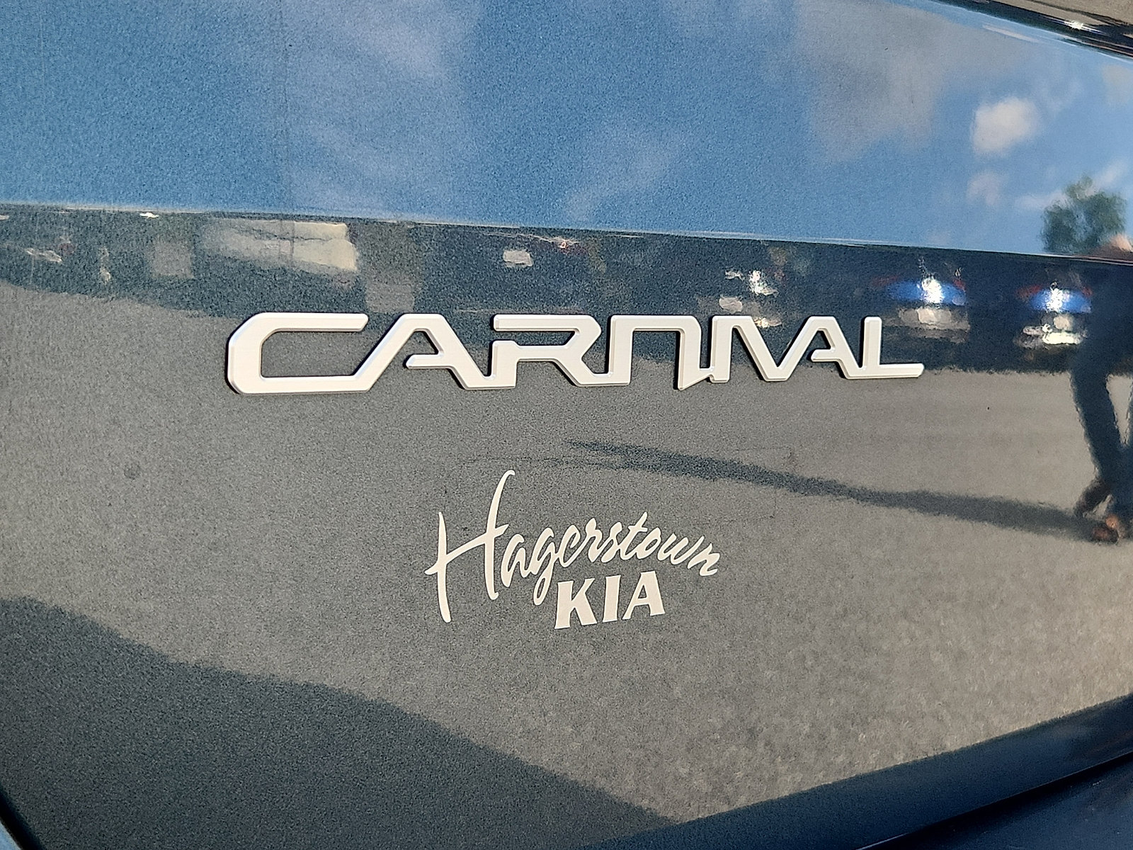 Certified 2024 Kia Carnival EX FWD image 34