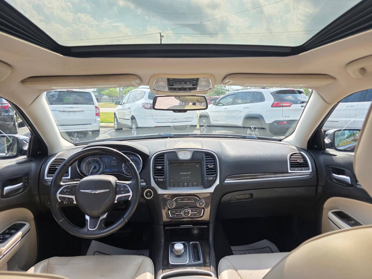 Used 2016 Chrysler 300 C AWD/4WD image 16